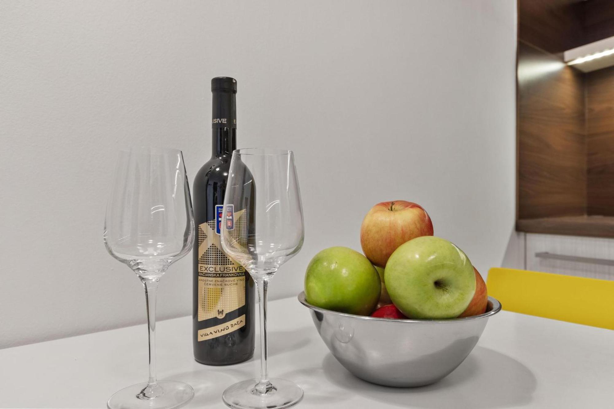 Apple Apartment Pozsony Kültér fotó
